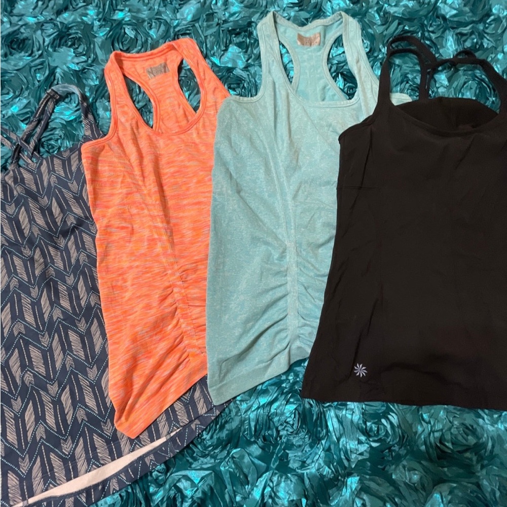 Lucy & Athleta Workout Bundle S-M